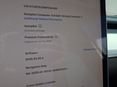 Used 2021 Tesla Model 3 Performance image 25