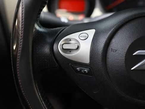 Used 2014 Nissan 370Z Coupe RWD image 21