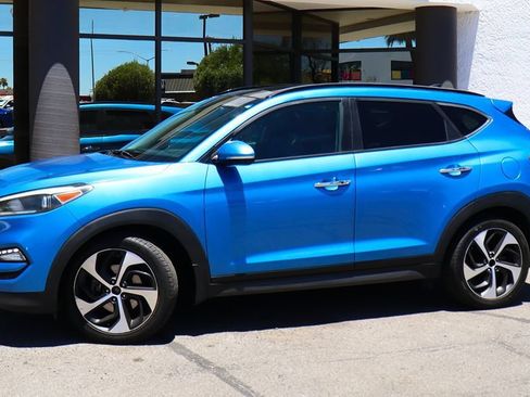 Used 2016 Hyundai Tucson Limited w/ Option Group 03 FWD image 4