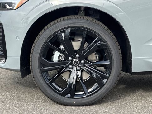 New 2026 Volvo XC60 B5 Ultra w/ Climate Package PRO image 33