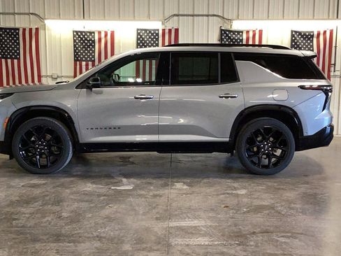 Used 2024 Chevrolet Traverse RS w/ LPO, Floor Liner Package AWD/4WD image 3