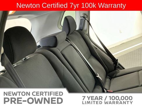 Used 2023 Nissan Rogue S FWD image 19