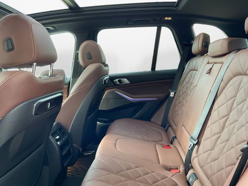 Certified 2025 BMW X5 xDrive40i w/ Premium Package image 13