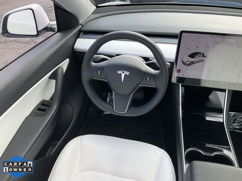 Used 2021 Tesla Model Y Long Range image 36