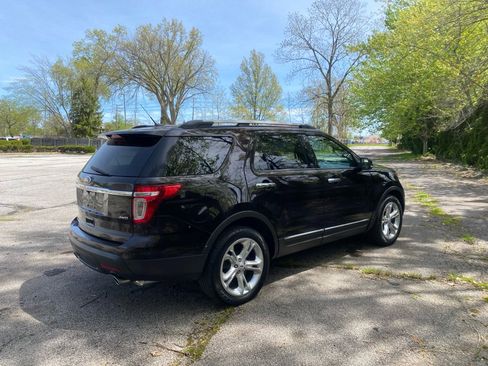 Used 2014 Ford Explorer Limited w/ Equipment Group 302A AWD/4WD image 5