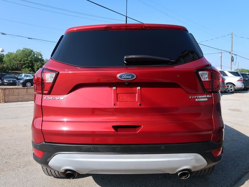 Used 2019 Ford Escape Titanium FWD image 10