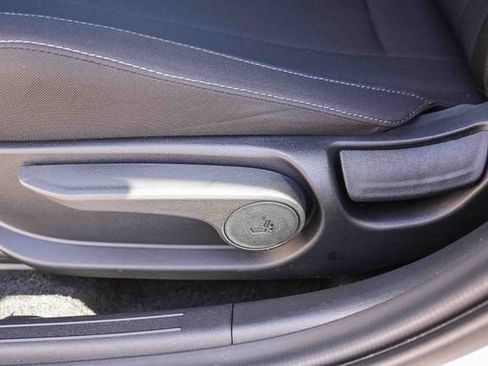 Certified 2025 Hyundai Elantra Sport FWD image 21