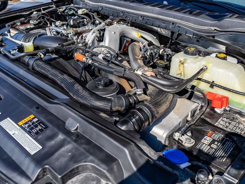 Used 2024 Ford F350 Lariat w/ Lariat Ultimate Package image 38