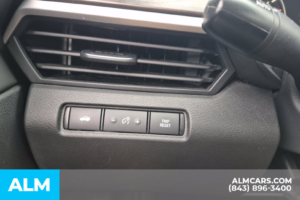 Used 2024 Nissan Altima 2.5 SV FWD image 33