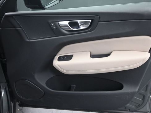 New 2026 Volvo XC60 B5 Core image 14