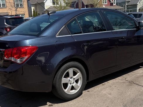 Used 2016 Chevrolet Cruze LT FWD image 8