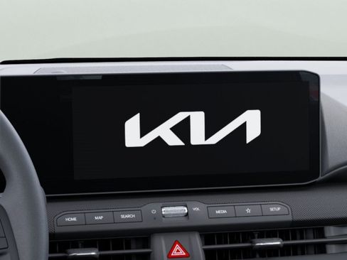 New 2026 Kia K4 FWD image 16