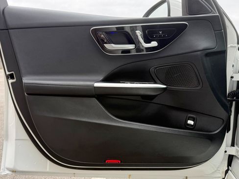 Used 2022 Mercedes-Benz C 300 Sedan image 19