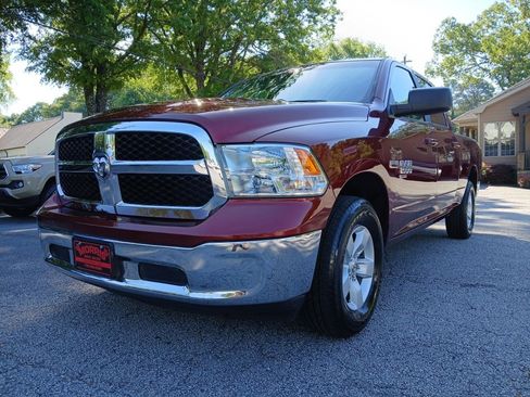 Used 2020 RAM 1500 Classic SLT AWD/4WD image 2