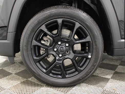 Used 2025 Jeep Compass Latitude w/ Altitude Special Edition AWD/4WD image 34