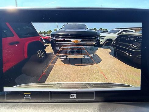 Used 2021 GMC Yukon SLT AWD/4WD image 43