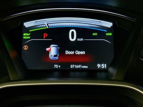 Used 2022 Honda CR-V Touring image 12
