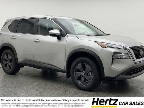 Used 2025 Nissan Rogue SV AWD/4WD image 1