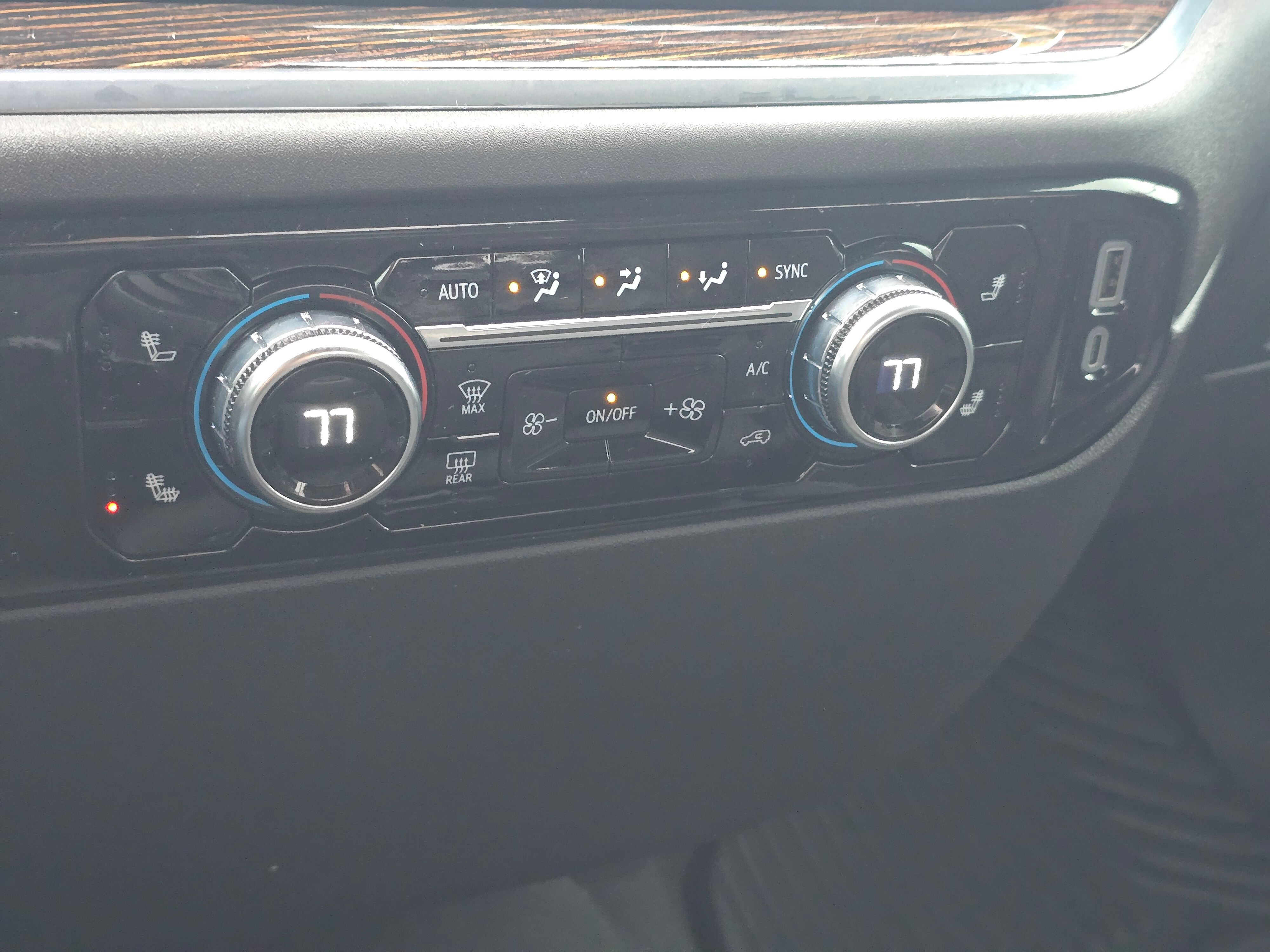 Used 2024 GMC Sierra 1500 Elevation AWD/4WD image 28