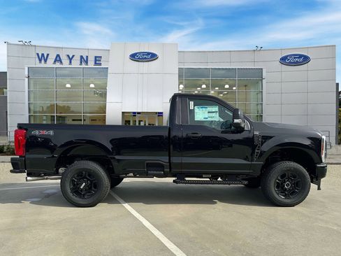 New 2026 Ford F250 4x4 Regular Cab Super Duty image 5