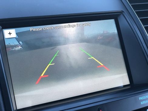 Used 2018 Ford Taurus Limited image 19