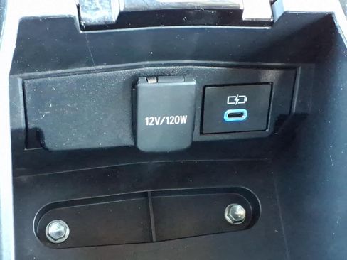 Used 2022 Toyota Corolla SE FWD image 23