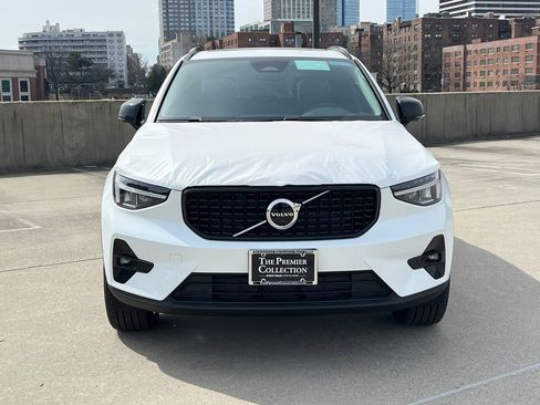 New 2026 Volvo XC40 B5 Plus w/ Protection Package Premier image 6