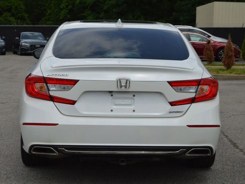 Used 2018 Honda Accord Sport image 5