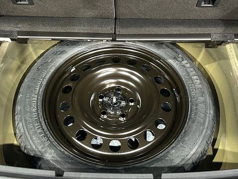 New 2026 Ford Explorer Active w/ Active Comfort Package image 38