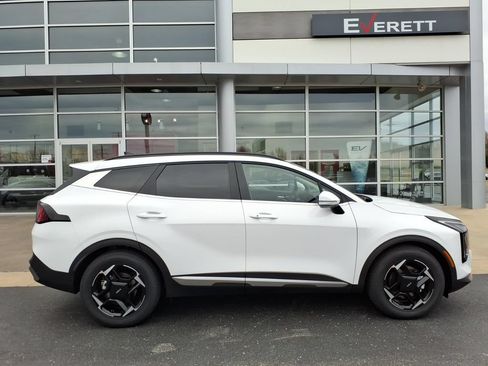 New 2026 Kia Sportage EX w/ EX Panorama Roof Package FWD image 2
