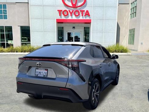 Used 2025 Toyota bZ4X FWD w/ Weather Package image 7