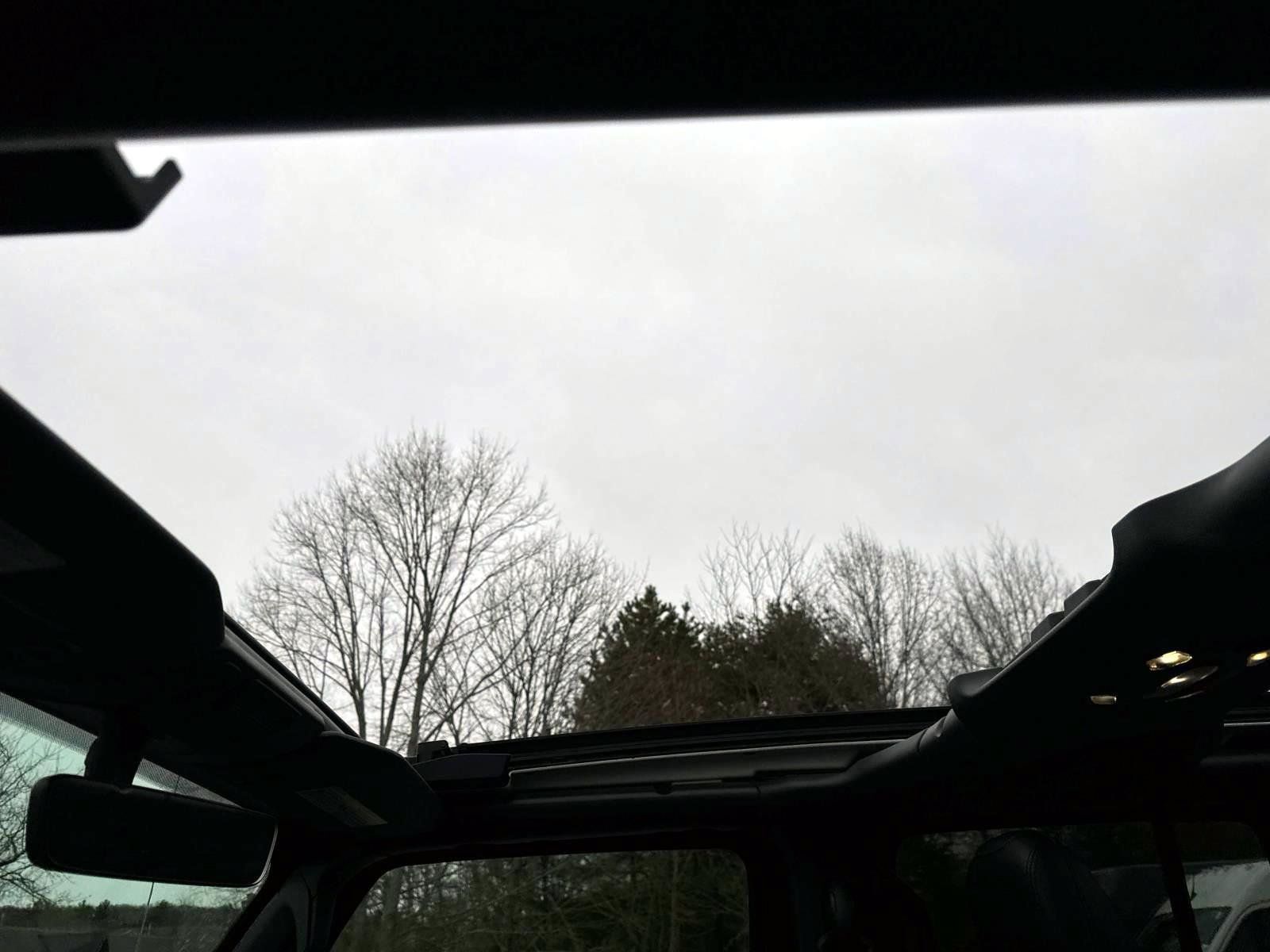 Used 2023 Jeep Wrangler Unlimited Sahara w/ Cold Weather Group AWD/4WD image 15