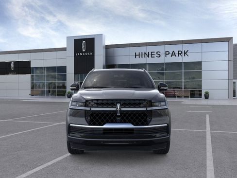 New 2026 Lincoln Navigator L Reserve AWD/4WD image 6