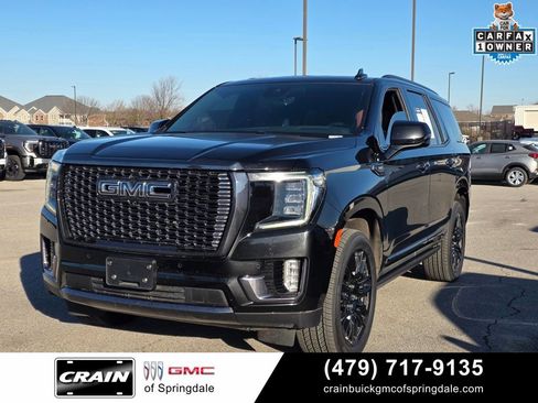 Used 2023 GMC Yukon Denali Ultimate AWD/4WD image 3
