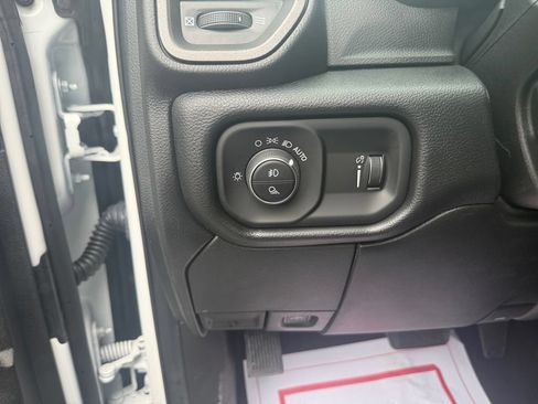 New 2026 RAM 3500 Tradesman AWD/4WD image 18