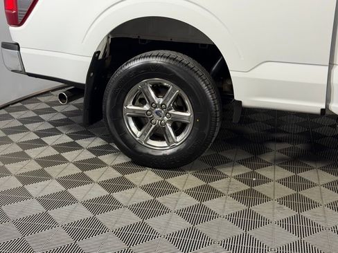 Used 2024 Ford F150 XLT w/ FX4 Off-Road Package image 11