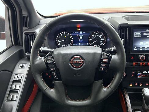 Certified 2025 Nissan Frontier PRO-4X w/ Pro Premium Package AWD/4WD image 12