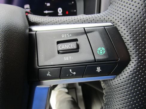 Used 2025 Mitsubishi Outlander SE AWD/4WD image 24