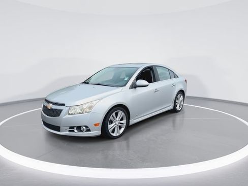 Used 2012 Chevrolet Cruze LTZ w/ RS Package FWD image 5