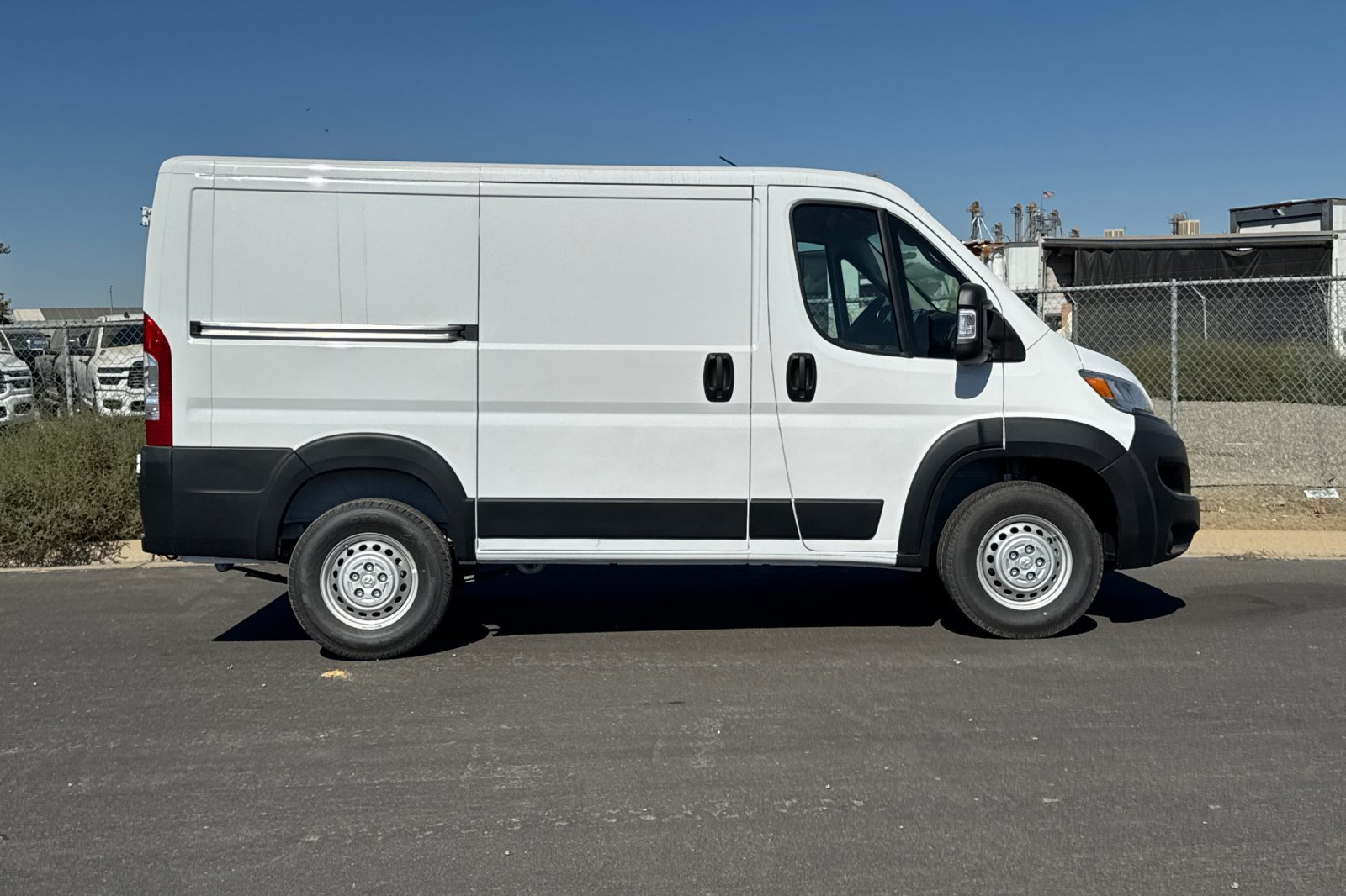 New 2026 RAM ProMaster 1500 w/ Convenience Group FWD image 2