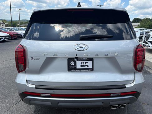 Used 2025 Hyundai Palisade SEL FWD image 9
