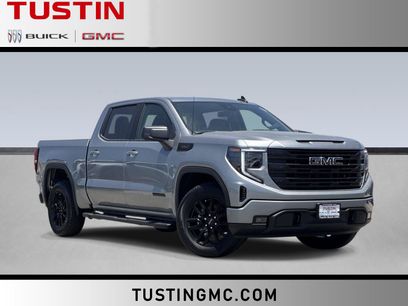 New 2026 GMC Sierra 1500 Elevation w/ LPO, Elevation Black Package