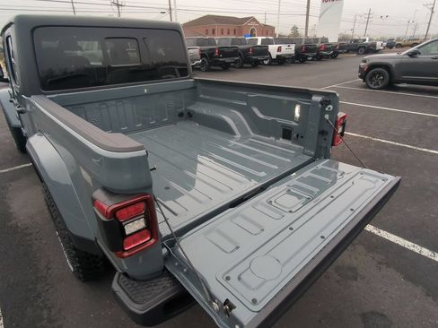 New 2026 Jeep Gladiator Sport AWD/4WD image 26