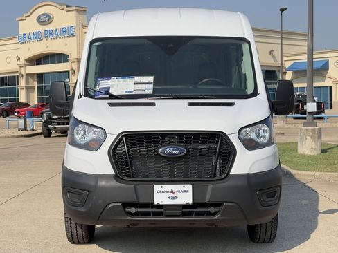 New 2025 Ford Transit 250 148 Medium Roof w/ Load Area Protection Package image 43
