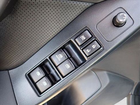 Used 2015 Subaru Forester 2.0XT Touring w/ Eyesight & Navigation System image 16