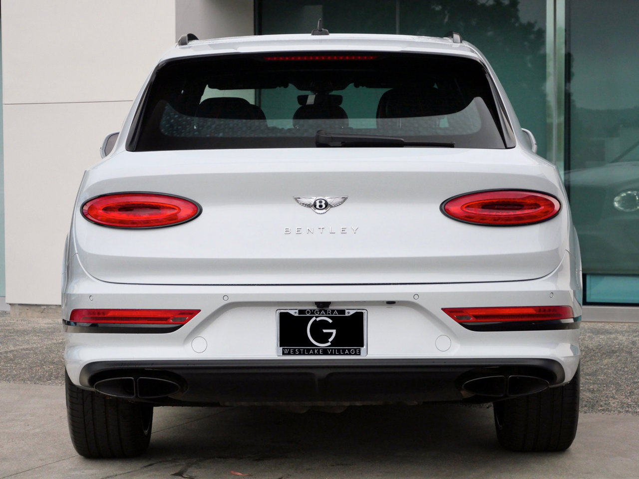 Used 2023 Bentley Bentayga AWD/4WD image 7