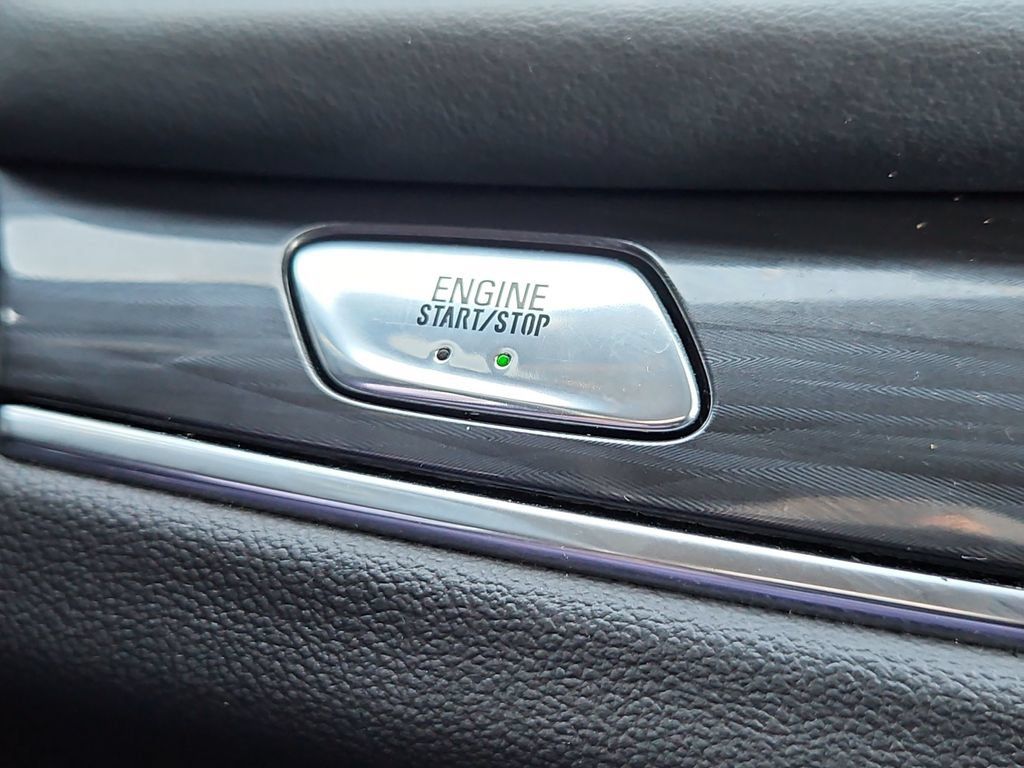Used 2024 Buick Enclave Premium FWD image 21