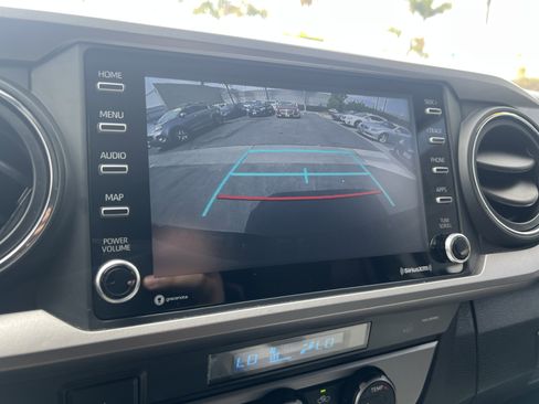 Used 2022 Toyota Tacoma SR5 RWD image 25