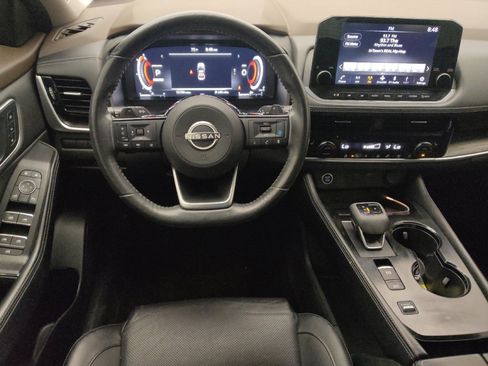 Used 2023 Nissan Rogue Platinum FWD image 22