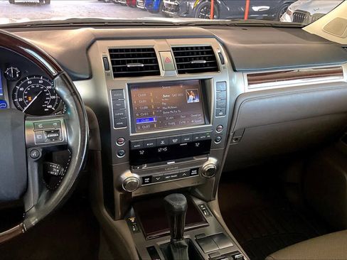 Used 2019 Lexus GX 460 Premium image 6